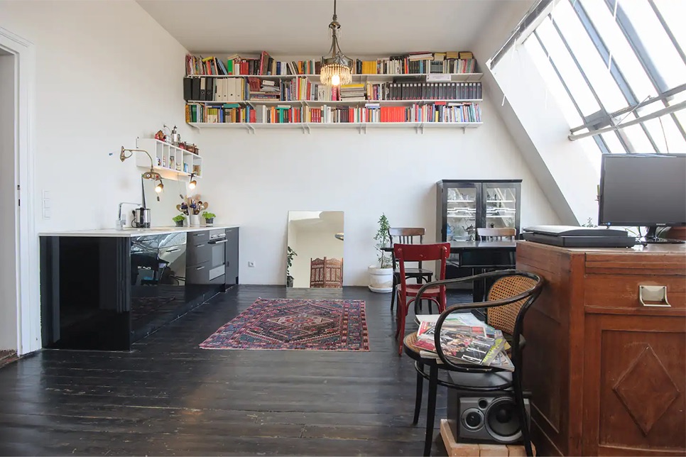 Airbnb Zentrales Jahrunderwende-Atelier